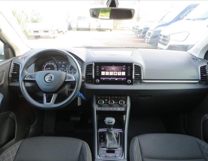 Škoda Karoq SUV / Terénní 1,5 l 110 kw