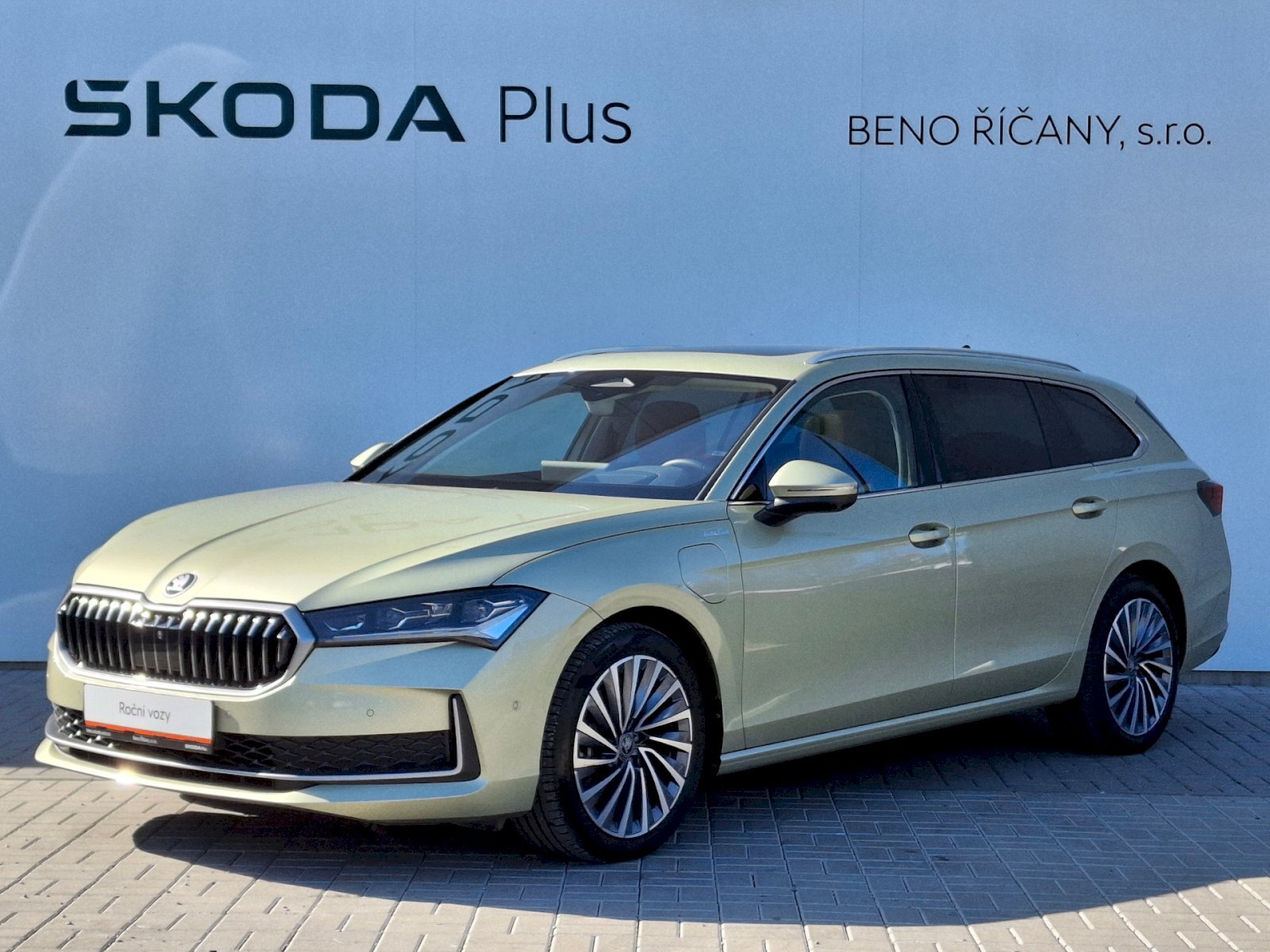 Škoda Superb Kombi 1,5 l 150 kw