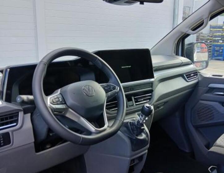 Volkswagen Caravelle 9