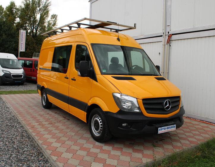 Mercedes-Benz Sprinter 2
