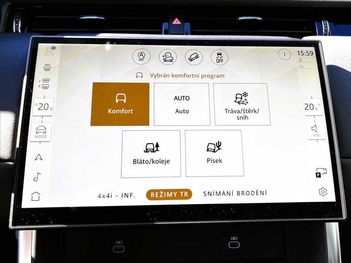 Land Rover Discovery Sport SUV / Terénní 2,0 l 120 kw