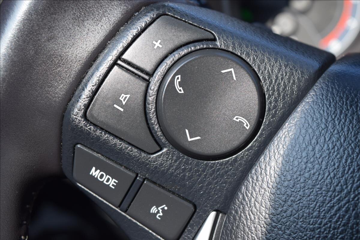 Toyota Auris Kombi 1,2 l 85 kw