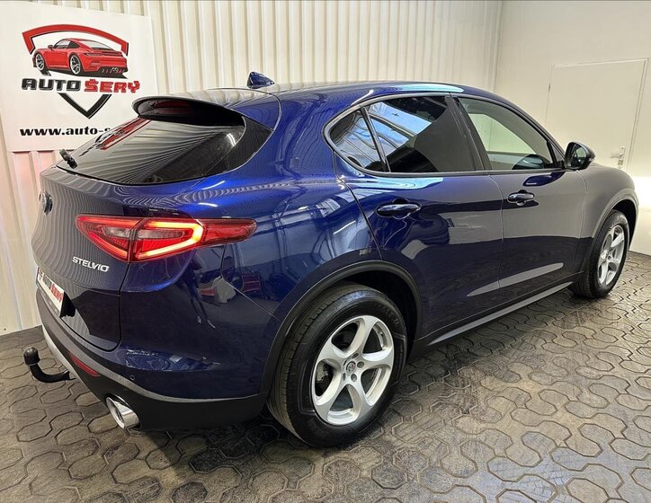 Alfa Romeo Stelvio SUV 2,1 l 154 kw