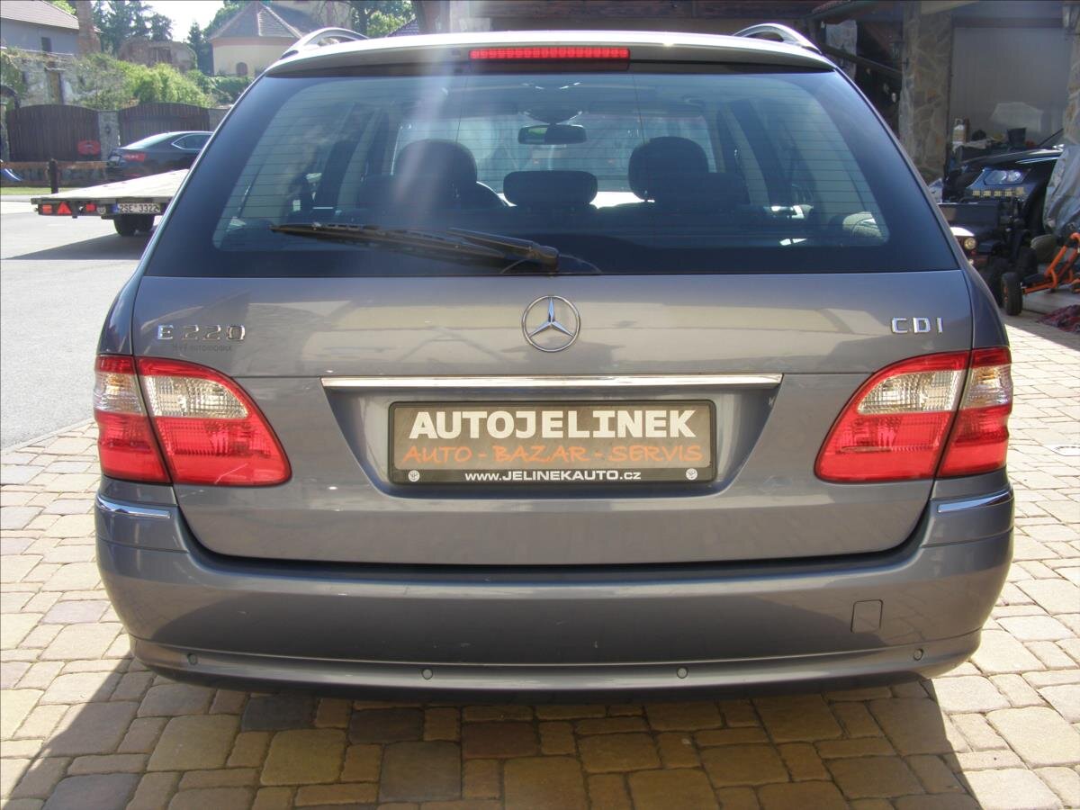 Mercedes-Benz Třídy E Kombi 2,1 l 110 kw