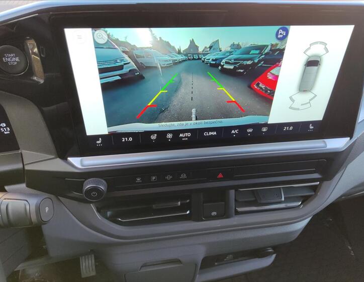 Volkswagen Caravelle 12