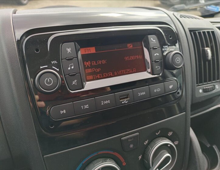 Opel Movano Skříň 2,2 l 121 kw