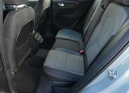 Volvo XC40 19