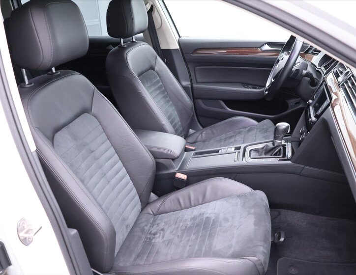 Volkswagen Passat 13