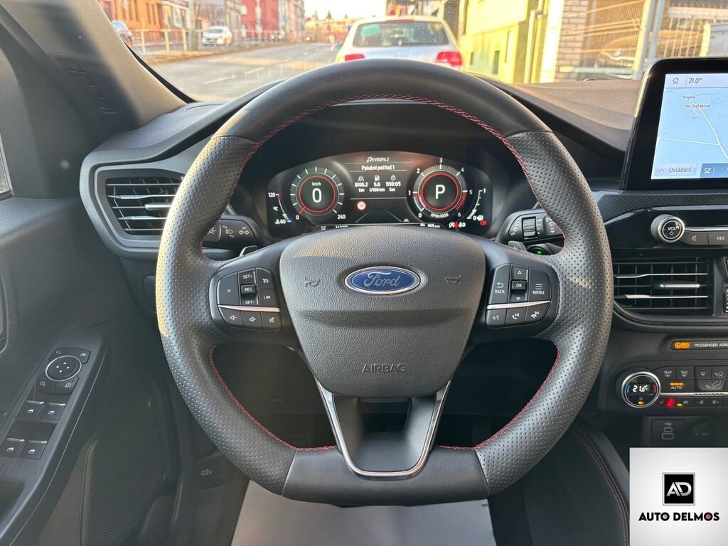 Ford Kuga SUV / Terénní 1,5 l 88 kw