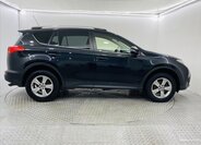 Toyota RAV4 SUV / Terénní 2,0 l 112 kw