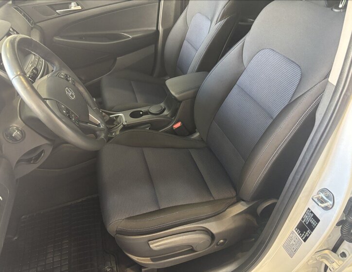 Hyundai Tucson SUV 2,0 l 100 kw