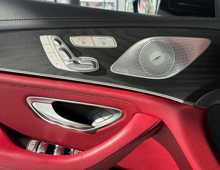 Mercedes-Benz CLS Sedan / Limuzína 2,0 l 195 kw