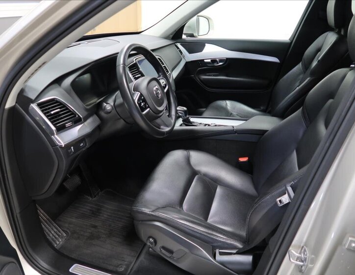 Volvo XC90 7