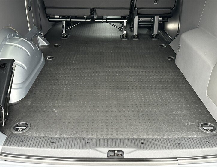 Volkswagen Transporter Kombi 2,0 l 110 kw