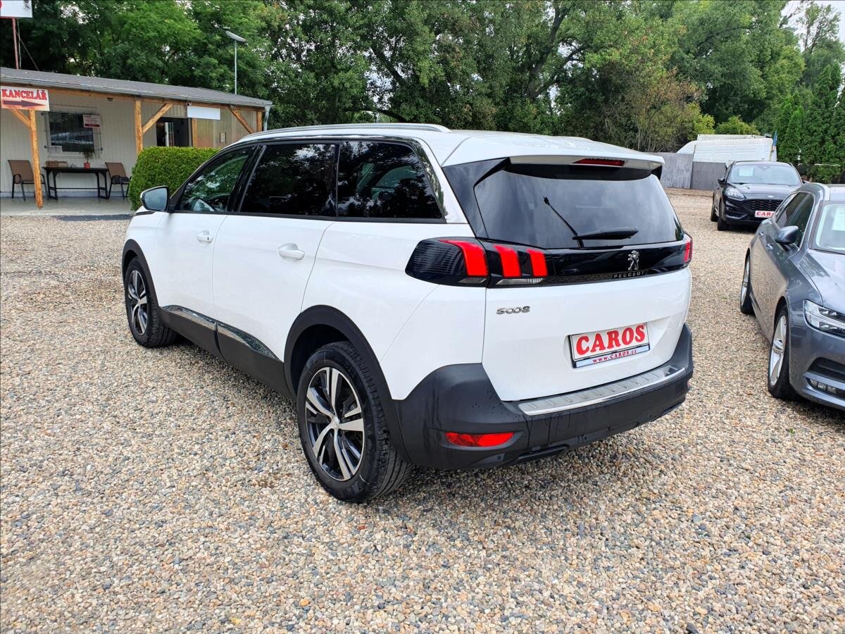 Peugeot 5008 SUV 2,0 l 110 kw