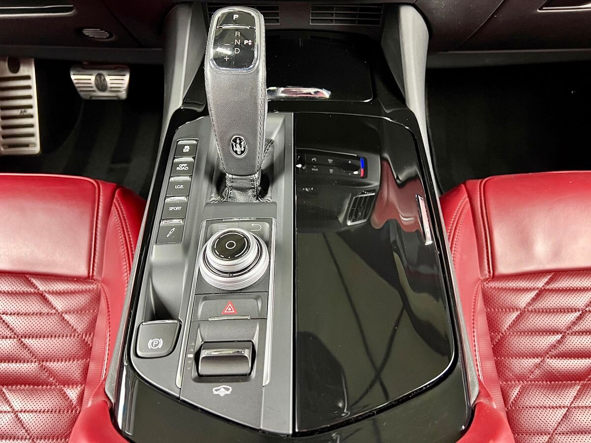 Maserati Levante SUV / Terénní 3,0 l 316 kw