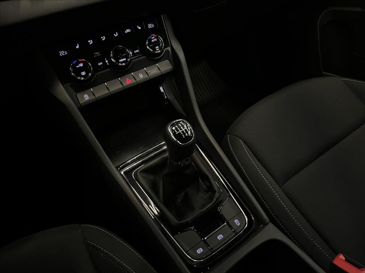 Škoda Karoq SUV 1,5 l 110 kw
