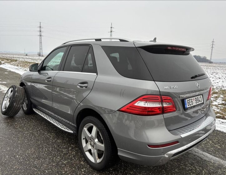 Mercedes-Benz Třídy M SUV / Terénní 3,0 l 190 kw