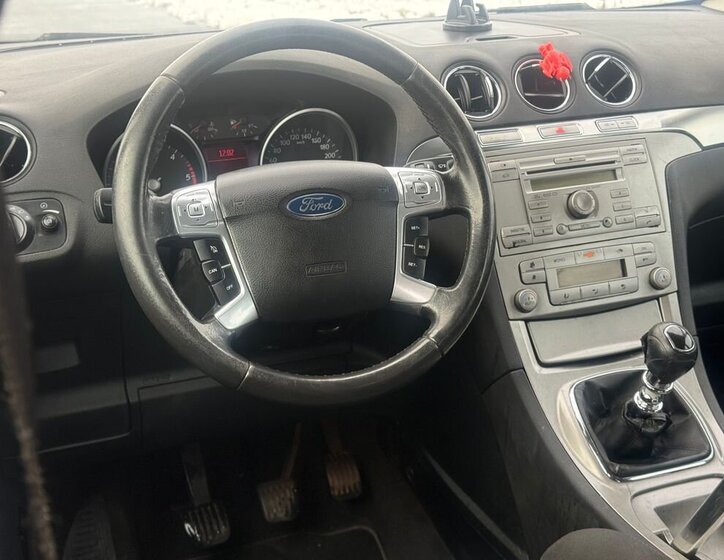 Ford S-MAX 16