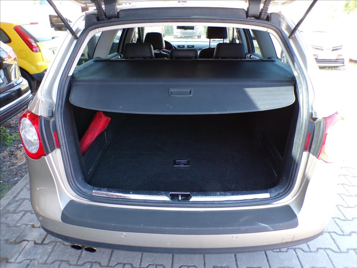 Volkswagen Passat Kombi 2,0 l 147 kw