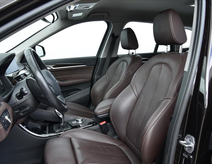 BMW X1 SUV / Terénní 2,0 l 140 kw