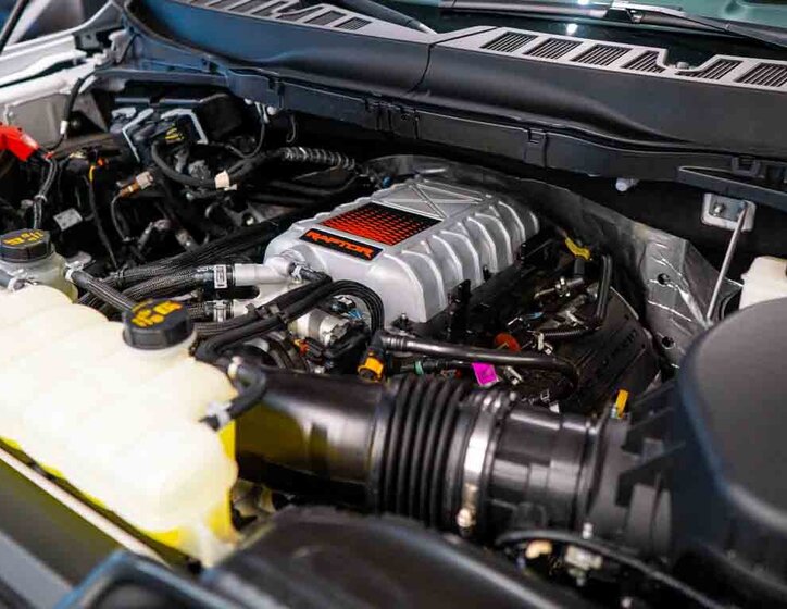 Ford F-150 Pick-up 5,2 l 536 kw