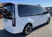 Hyundai Staria 6