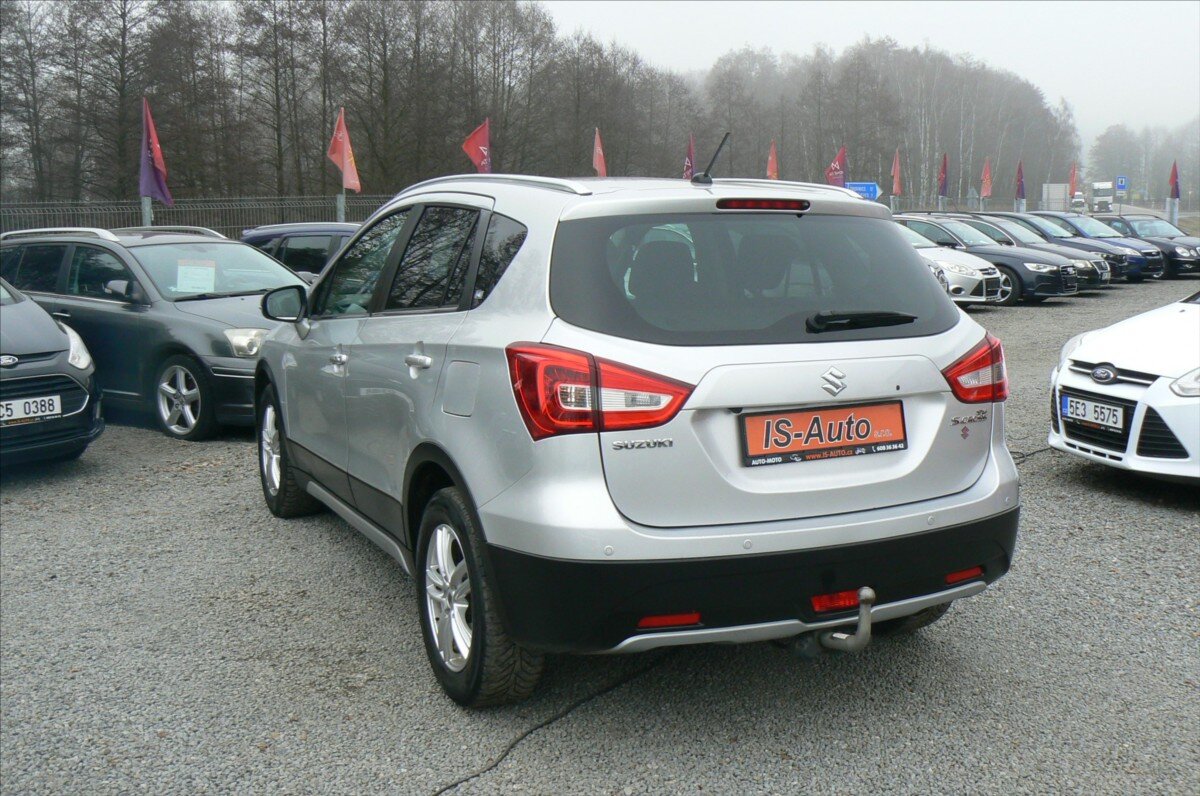 Suzuki SX4 S-Cross SUV / Terénní 1,4 l 103 kw