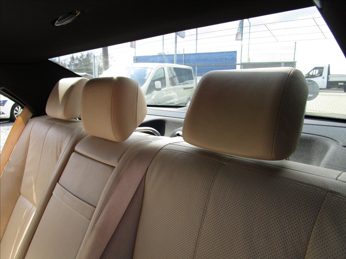 Mercedes-Benz Třídy S Sedan / Limuzína 4,0 l 235 kw