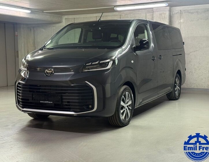 Toyota ProAce Verso 1
