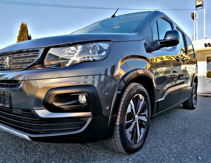Peugeot Rifter 38