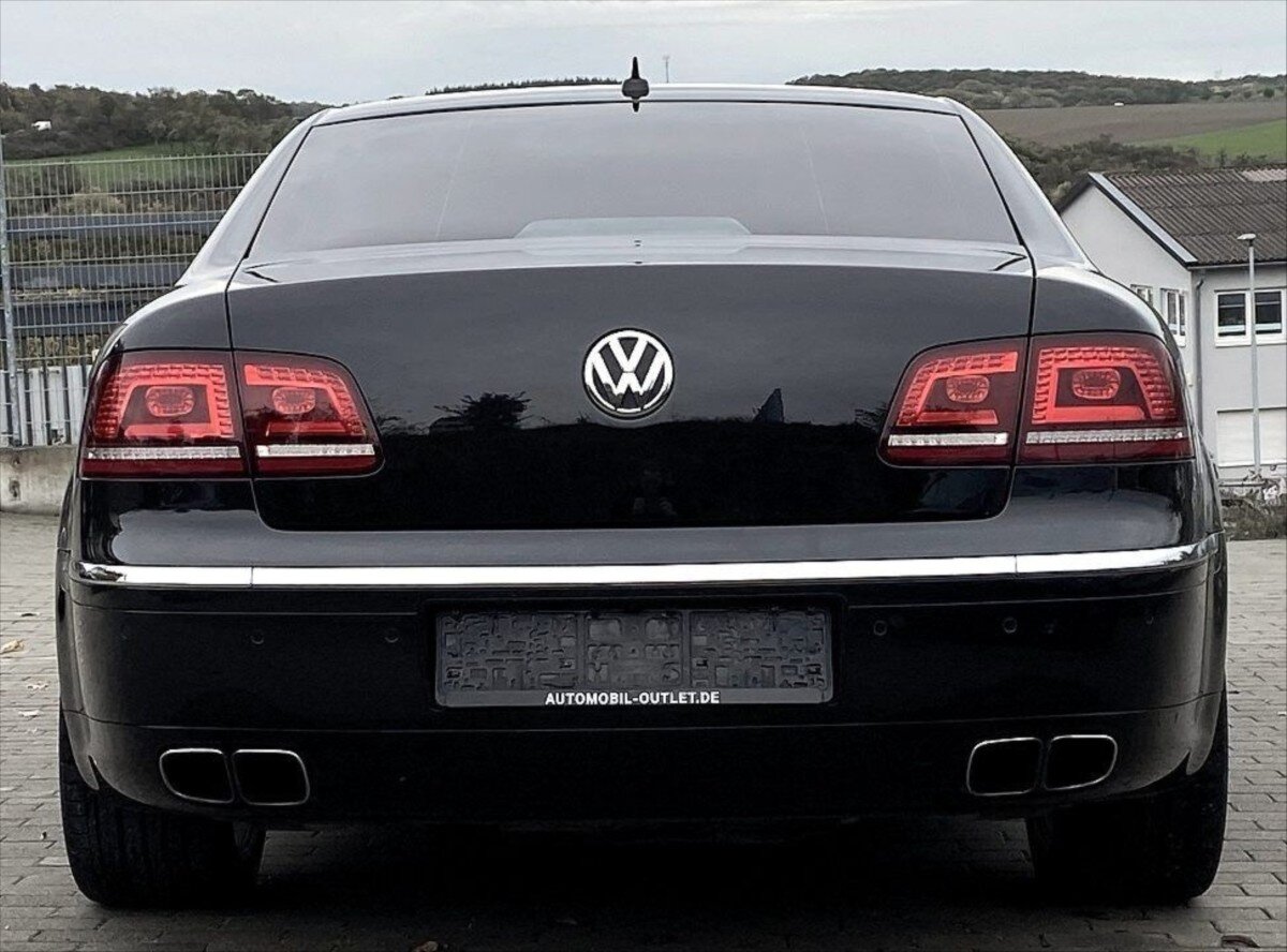 Volkswagen Phaeton Sedan / Limuzína 0,0 0