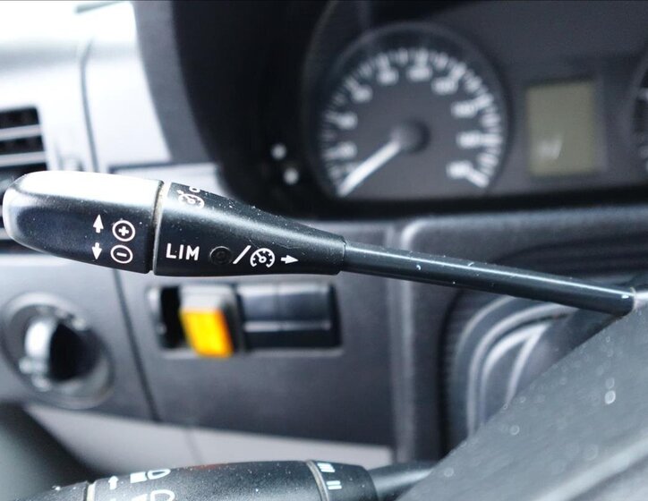 Mercedes-Benz Sprinter Sklápěč 2,1 l 95 kw