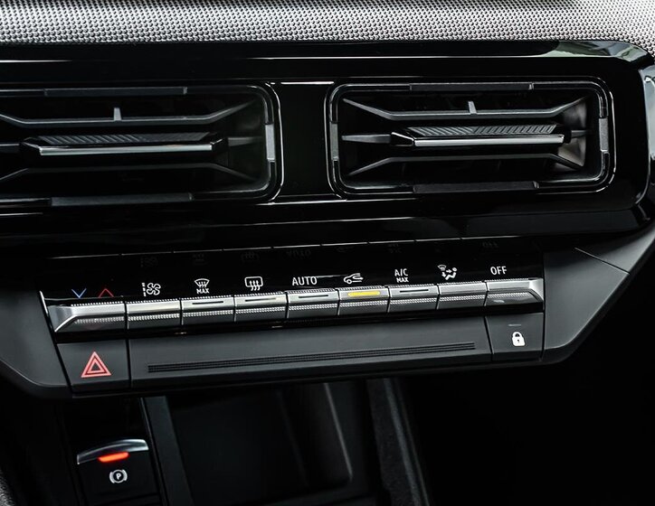 Nissan Micra Hatchback 0,0 110 kw