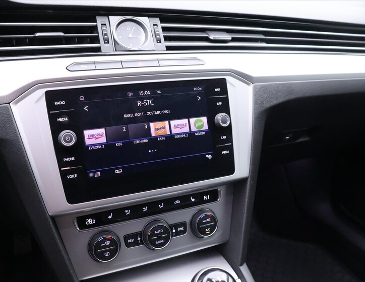 Volkswagen Passat Kombi 2,0 l 110 kw