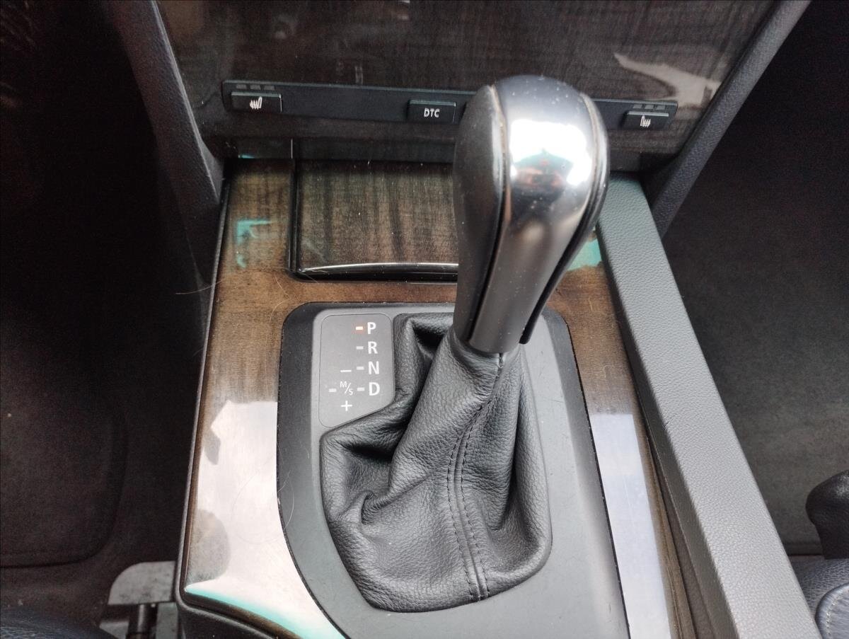 BMW Řada 5 Kombi 3,0 l 170 kw