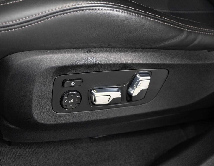 BMW X5 SUV / Terénní 3,0 l 219 kw