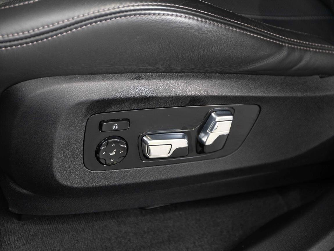 BMW X5 SUV / Terénní 3,0 l 219 kw