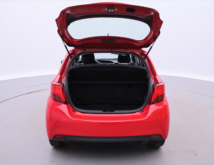 Toyota Yaris Hatchback 998,0 51 kw