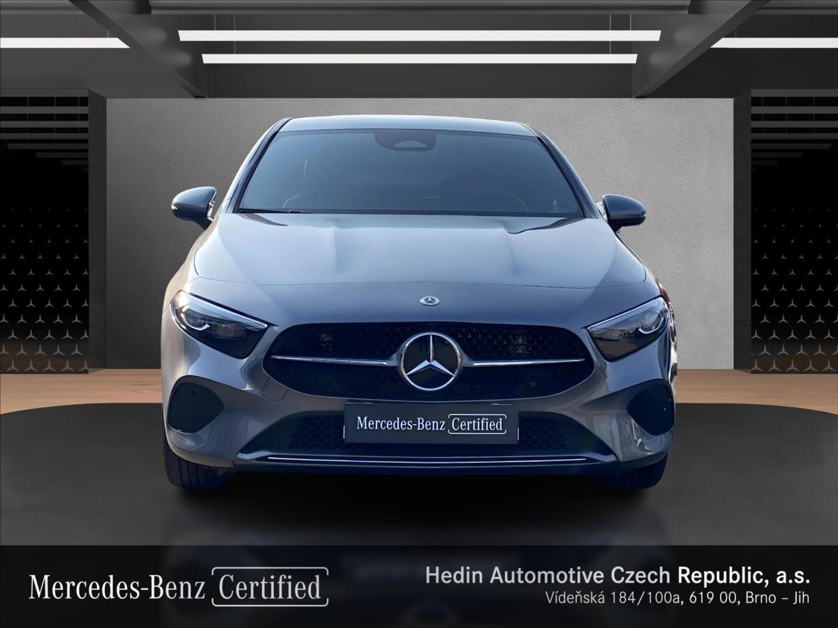 Mercedes-Benz Třídy A Hatchback 1,3 l 120 kw