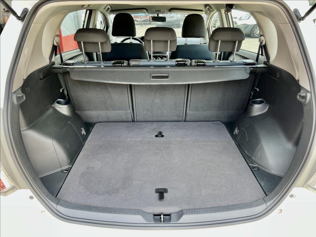 Toyota Verso MPV 1,6 l 82 kw