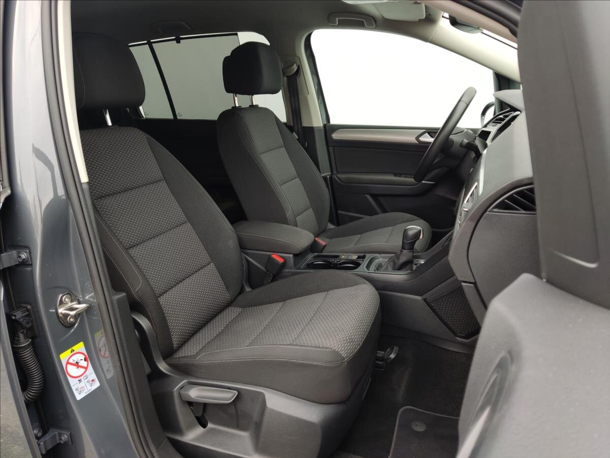 Volkswagen Touran MPV 1,5 l 110 kw