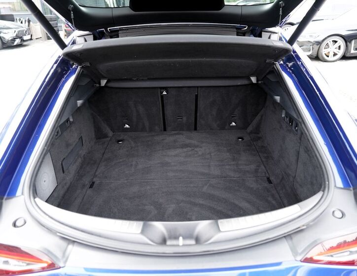 Mercedes-Benz AMG GT 12