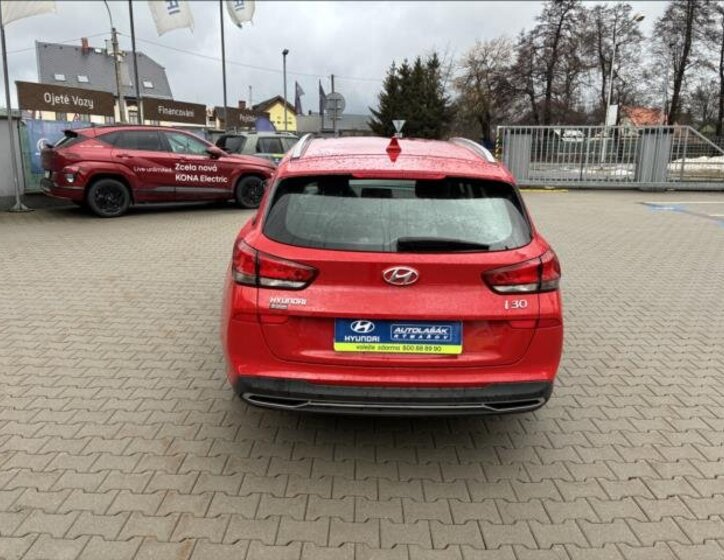 Hyundai i30 Kombi 1,5 l 80 kw