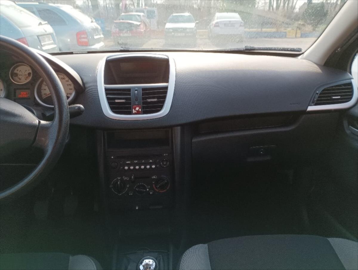Peugeot 207 Hatchback 1,4 l 54 kw
