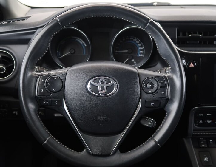 Toyota Auris Kombi 1,8 l 73 kw