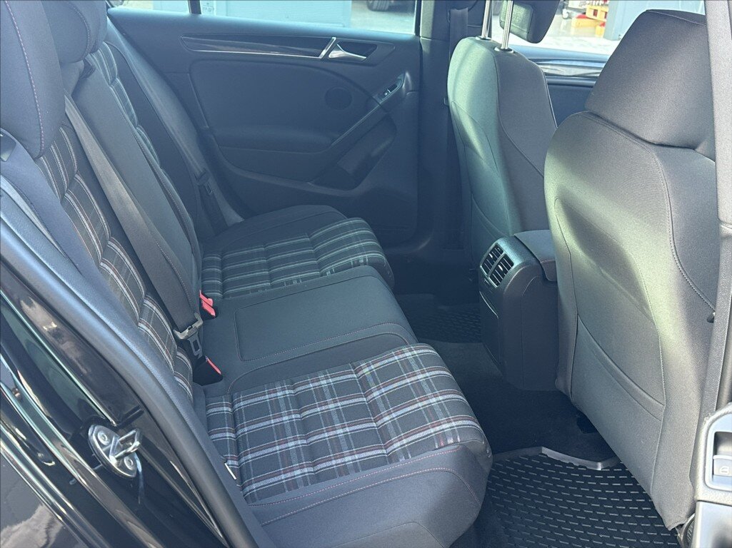 Volkswagen Golf Hatchback 2,0 l 155 kw