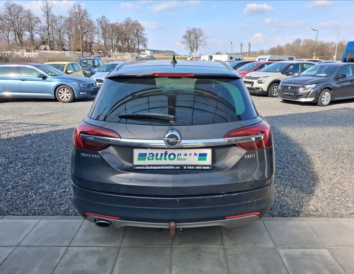 Opel Insignia Kombi 2,0 l 120 kw