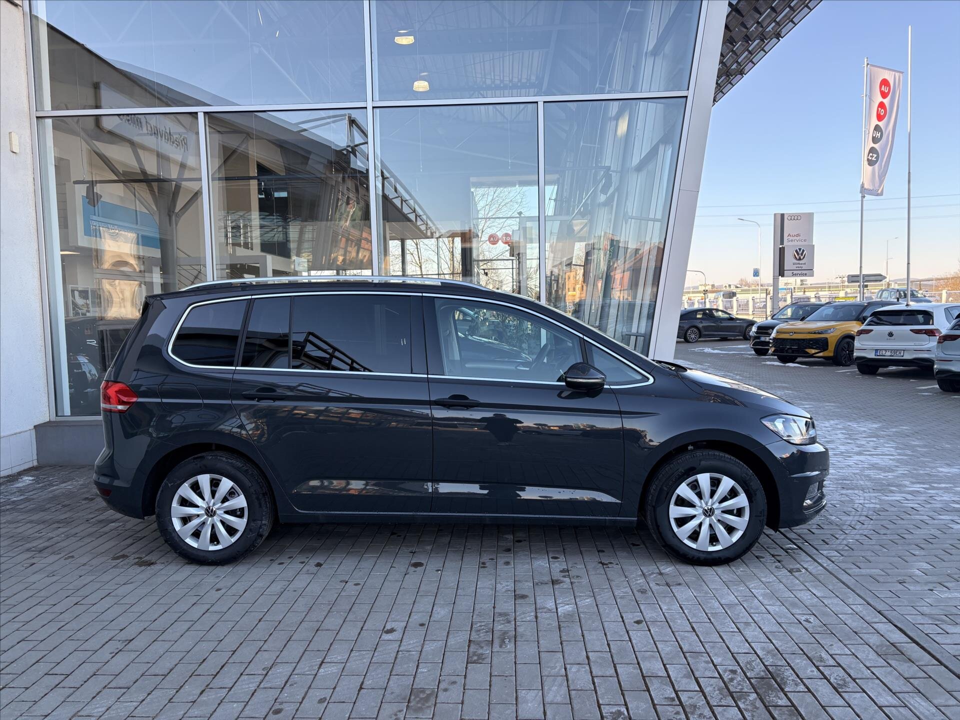 Volkswagen Touran MPV 1,5 l 110 kw