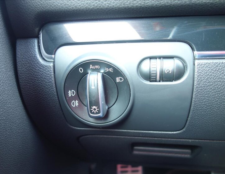 Volkswagen Golf Hatchback 2,0 l 125 kw